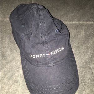 Tommy Hilfiger hat